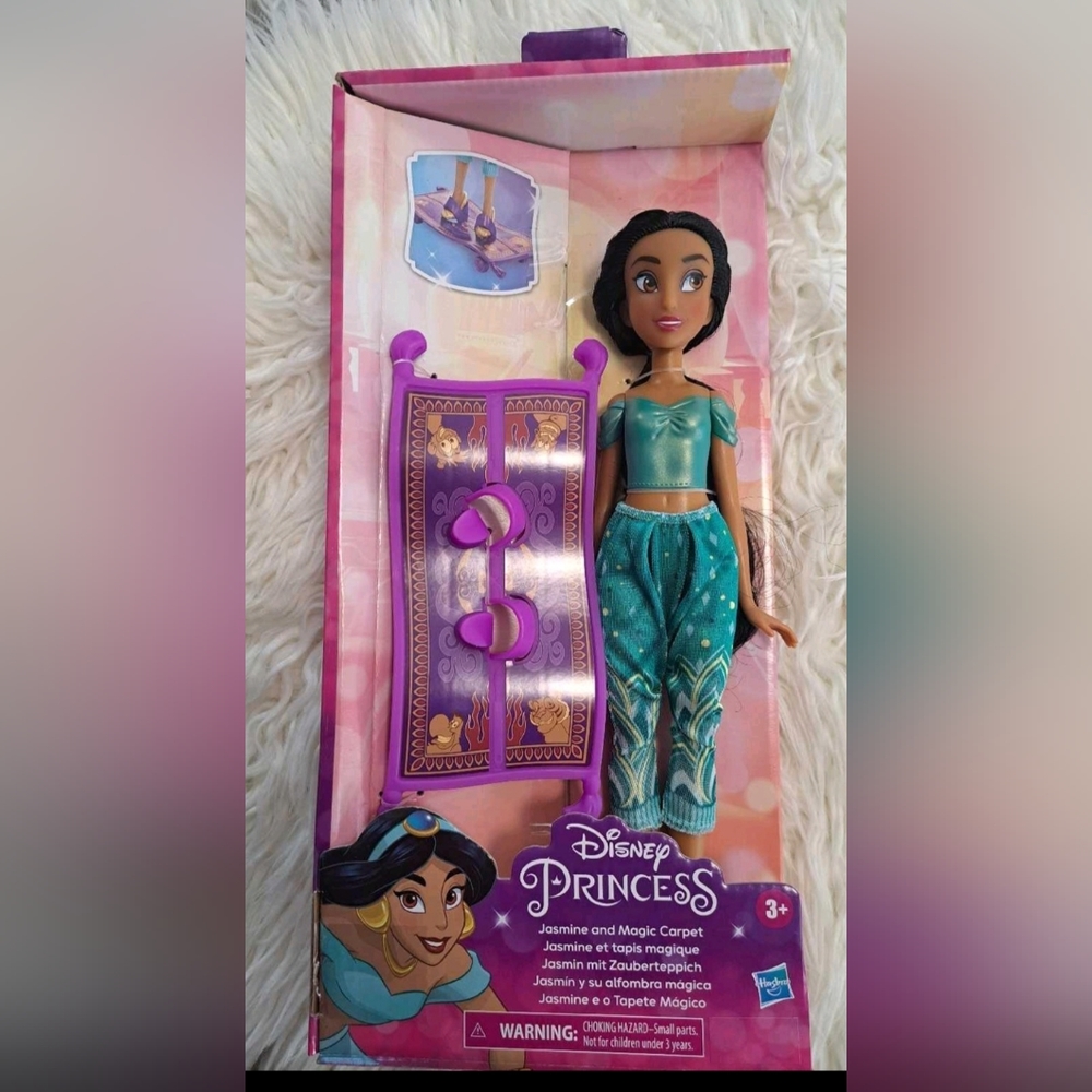 Disney Princess Jasmine Doll with Magic Carpet - Teal and Purple